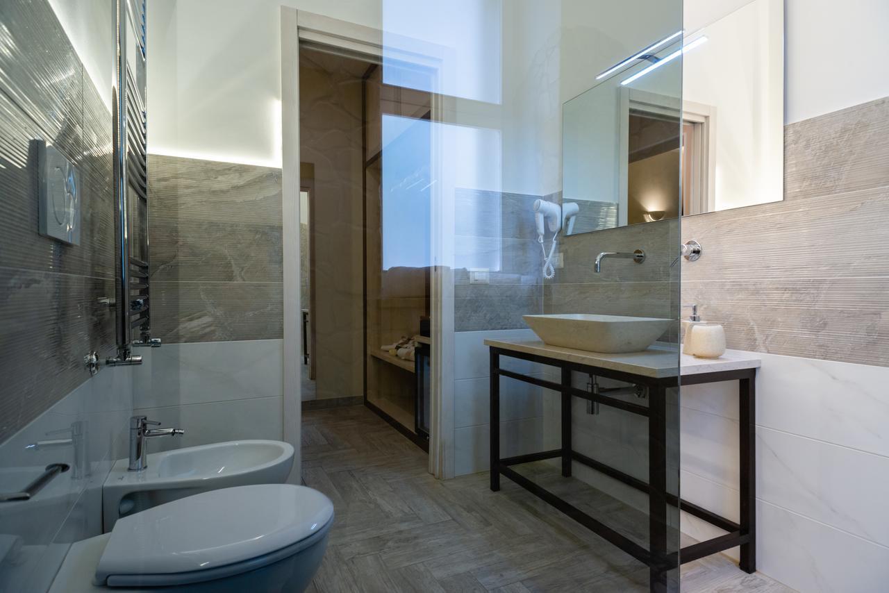 Villa Domus Salento Suites & Rooms Con Parcheggio Privato In Loco เลชเช ภายนอก รูปภาพ