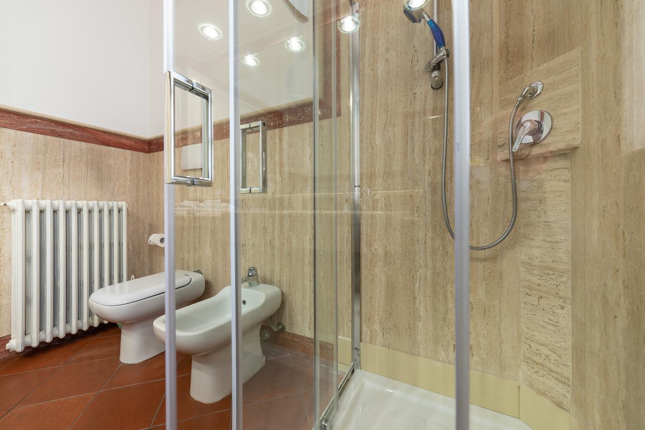 Villa Domus Salento Suites & Rooms Con Parcheggio Privato In Loco เลชเช ภายนอก รูปภาพ
