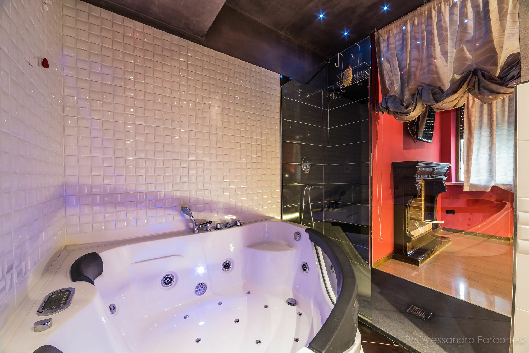 Villa Domus Salento Suites & Rooms Con Parcheggio Privato In Loco เลชเช ภายนอก รูปภาพ
